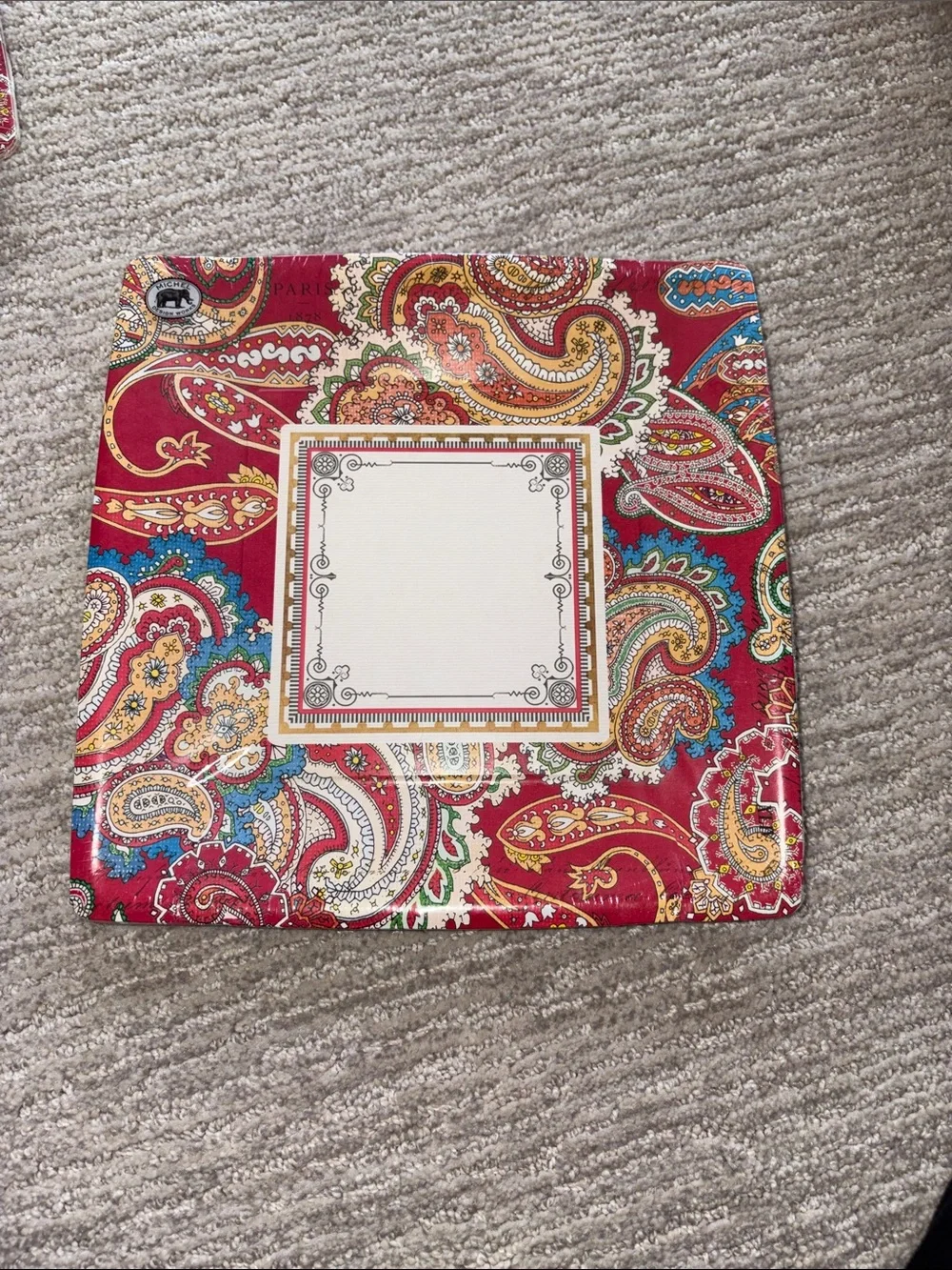 2 Sets Red Paisley Paper Dinner Plates (16)